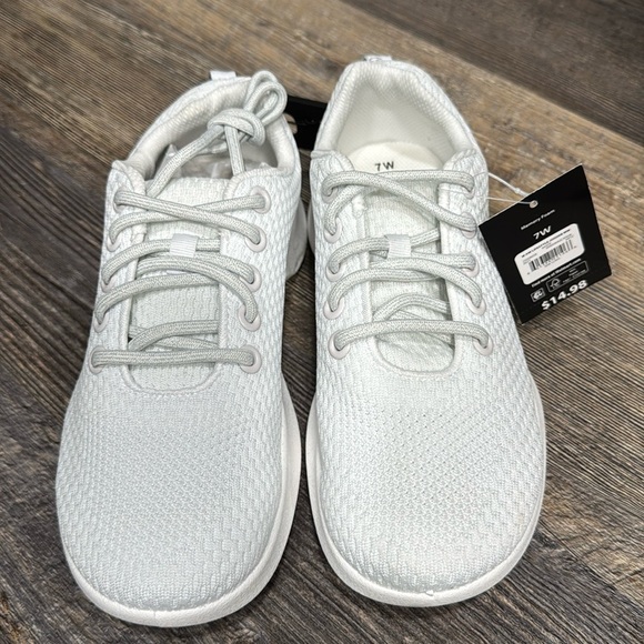 Athletic memory foam wide width women’s sneakers - Picture 1 of 8
